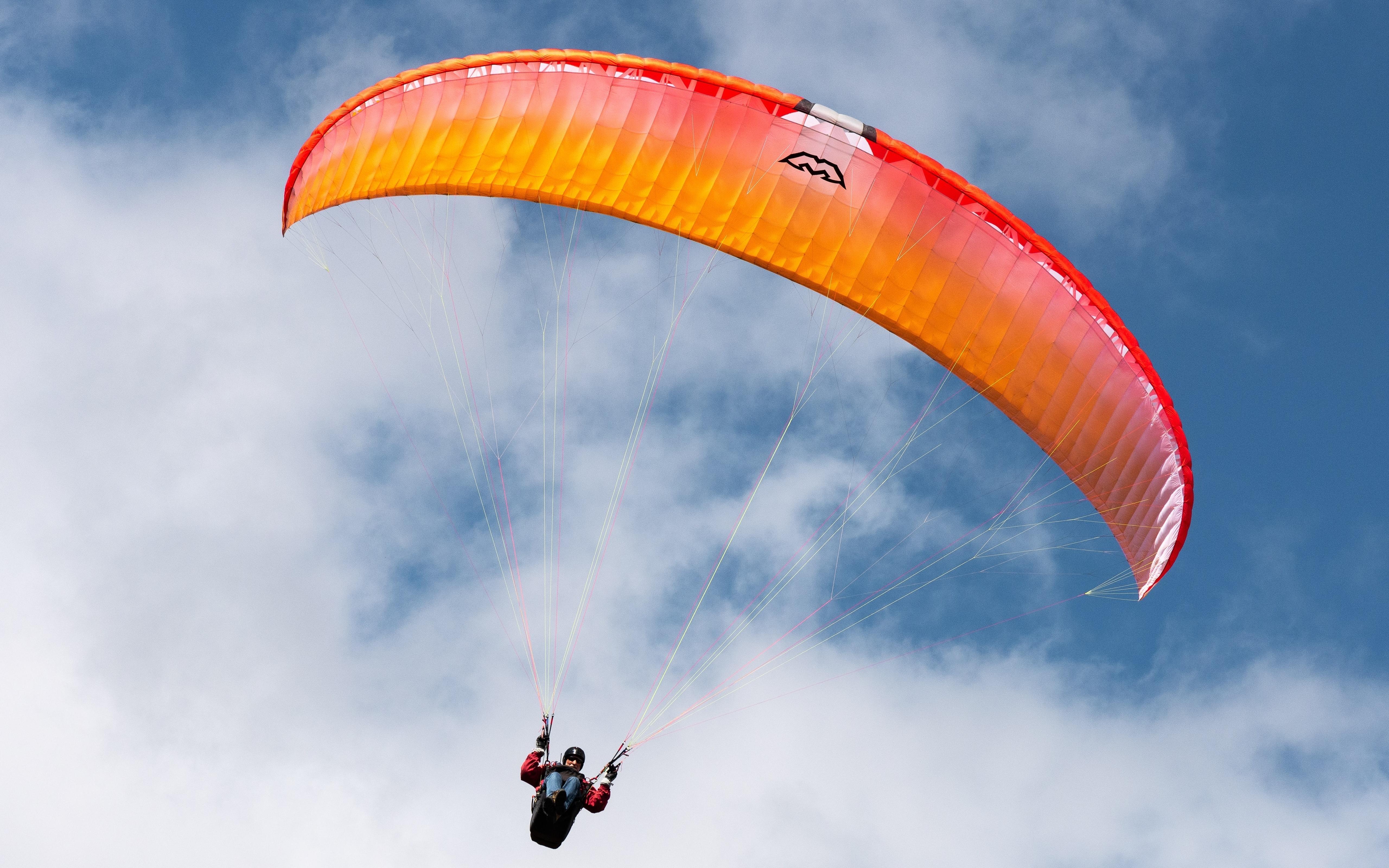Paragliding